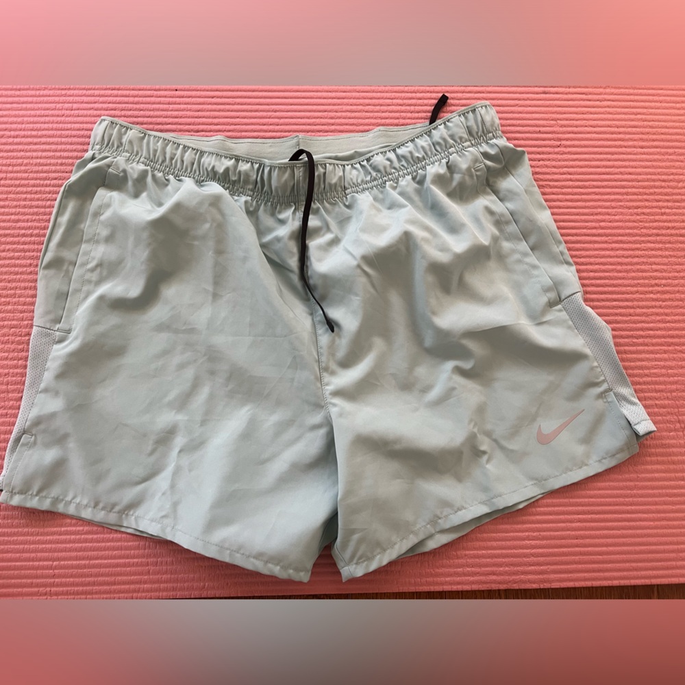 Nike Men's Dri-FIT Challenger 5" Brief-Lined Versatile Shorts